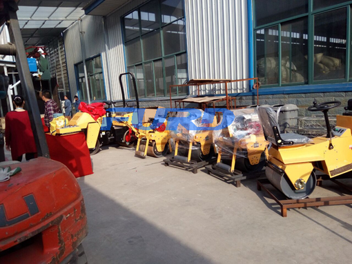 福瑞得機械座駕壓路機，手扶壓路機，小型灌縫機，井蓋切割機及時發(fā)貨