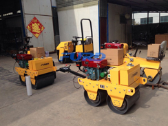福瑞得壓路機(jī)座駕壓路機(jī)、手扶壓路機(jī)準(zhǔn)備發(fā)貨
