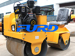 關(guān)于座駕壓路機(jī)細(xì)致分析壓路機(jī)維護(hù)保養(yǎng)方法！